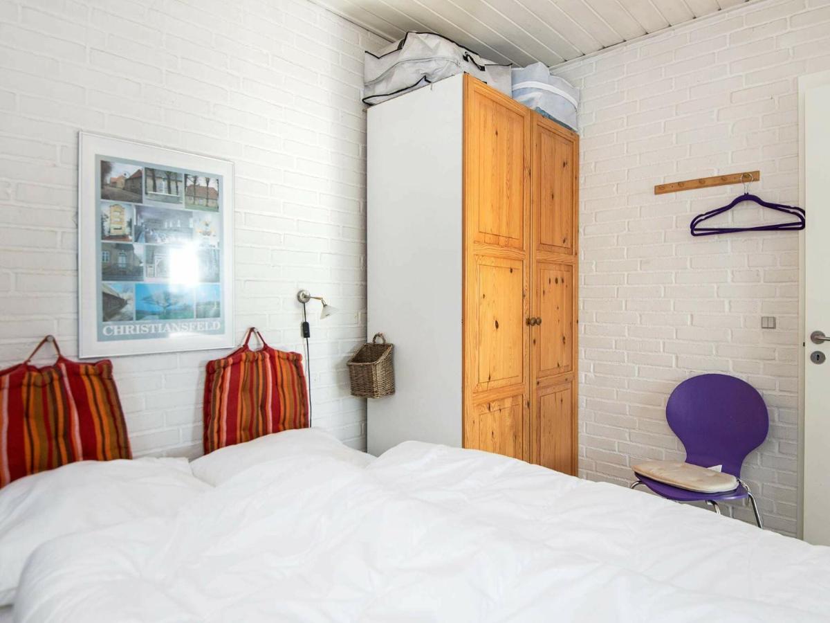 One-Bedroom Holiday Home In Grasten Rønsheved Kültér fotó